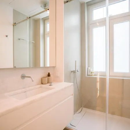 Apartment Luxury In Heart Of Baixa-chiado *